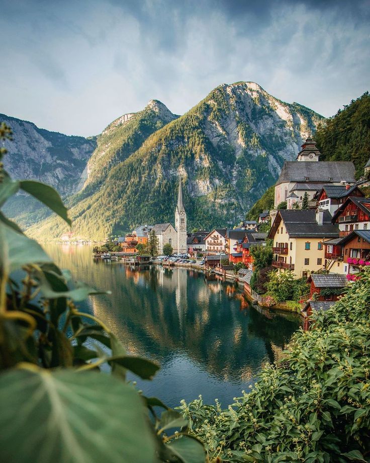 Kota Purba yang Menginspirasi Film Frozen Disney, Hallstatt